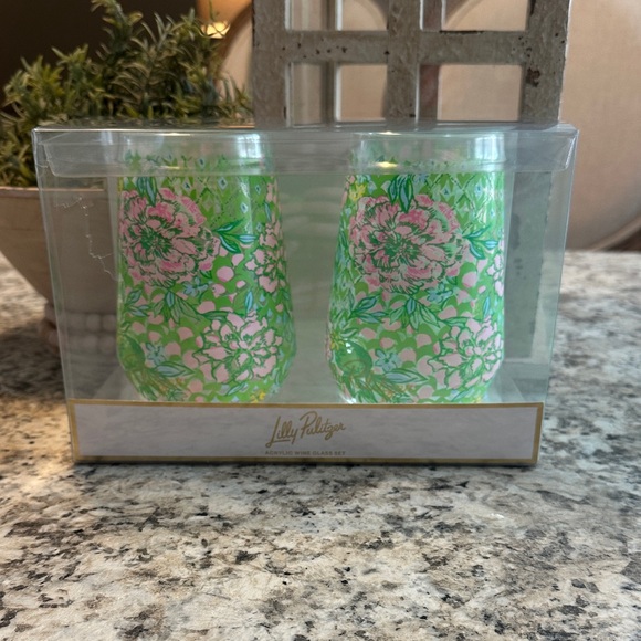 Lilly Pulitzer Other - Lilly Pulitzer Acrylic Wine Glass Set
